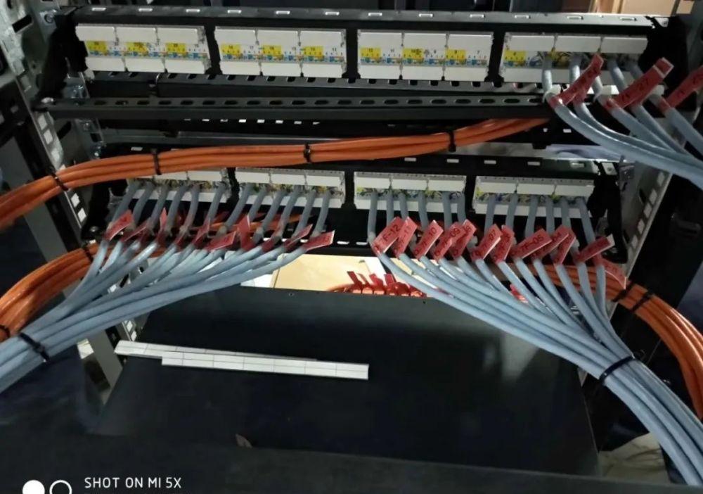 弱电工程中配线架与网络模块的端接方法详解